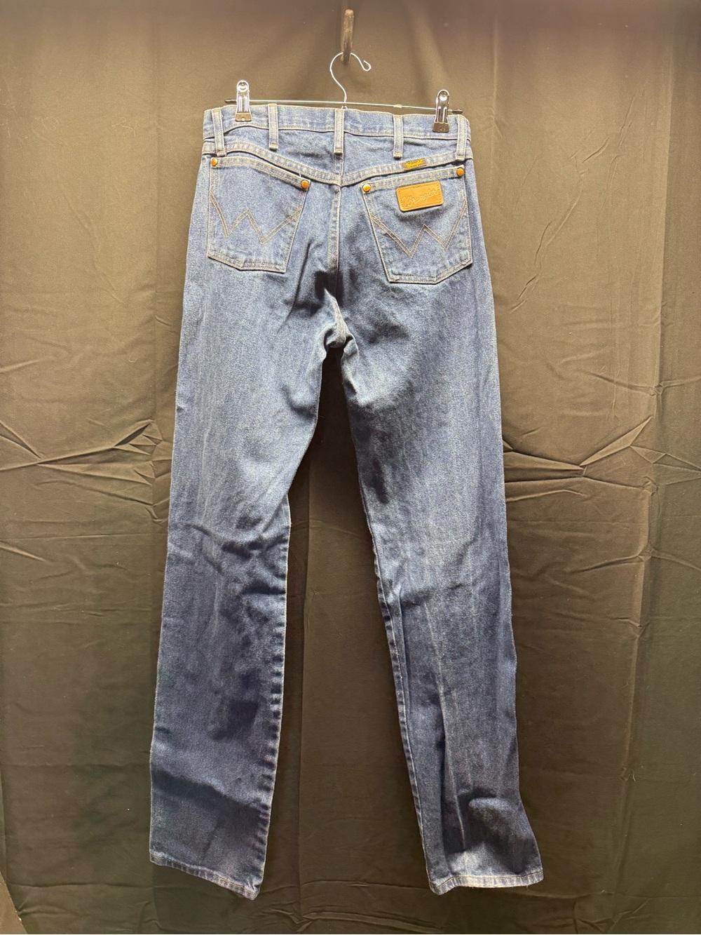 EUC Wrangler Men's Dark Blue Jeans sz 30 x 38 (7av)